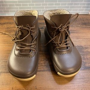 Crocs cozy boots! NWOT